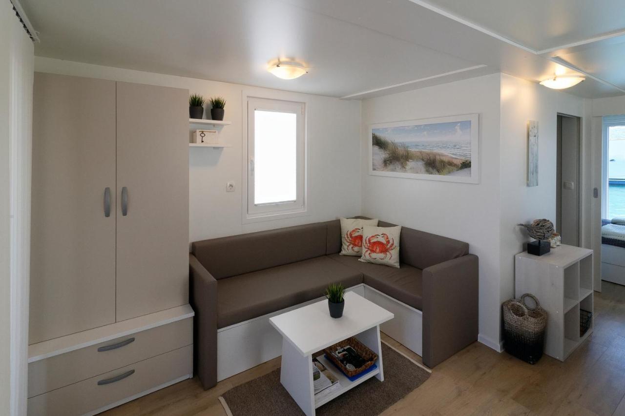 Floating House Marina Royal Villa ปอร์โตรอซ ภายนอก รูปภาพ