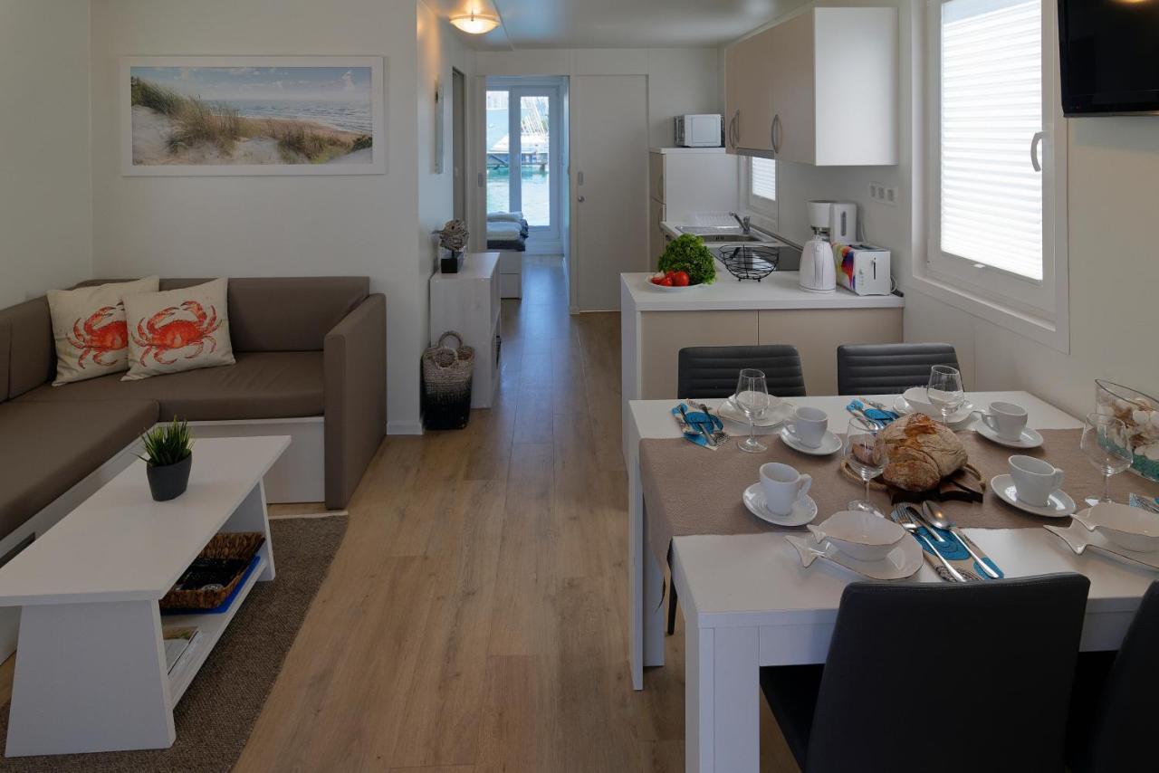 Floating House Marina Royal Villa ปอร์โตรอซ ภายนอก รูปภาพ